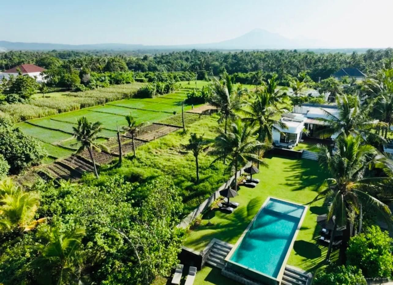 Tanah Beach front pantai pasut tabanan