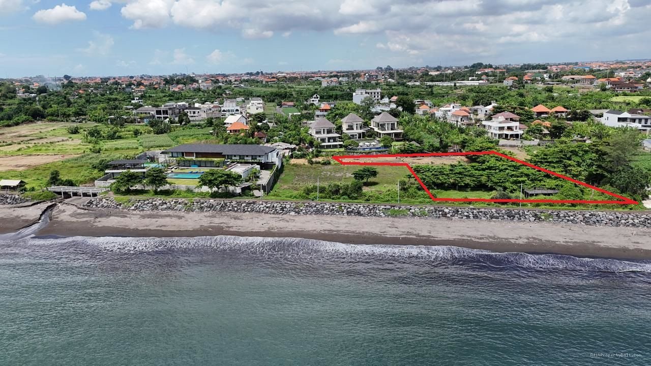 Tanah lost pantai padang galak sanur