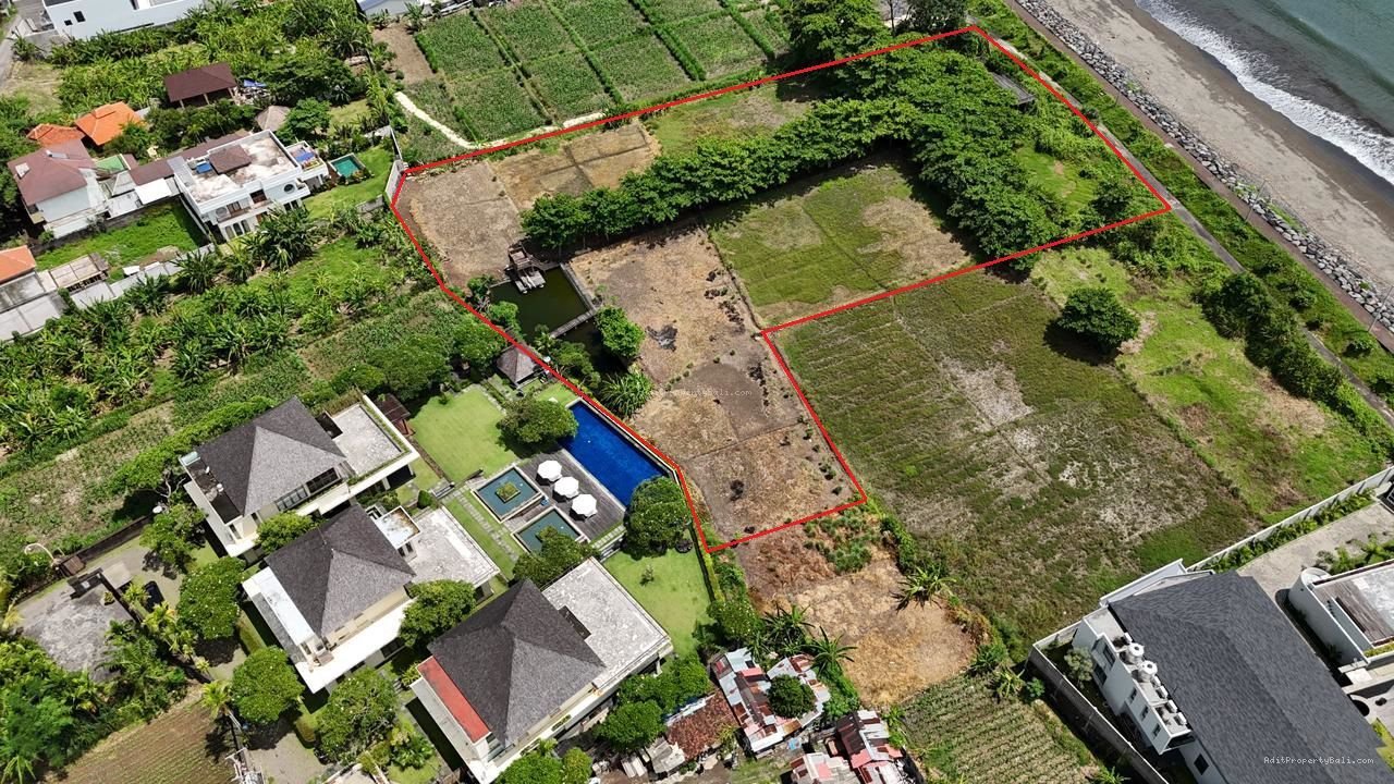 Tanah lost pantai padang galak sanur