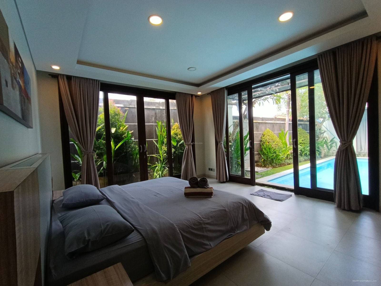 Villa gunung salak kerobokan