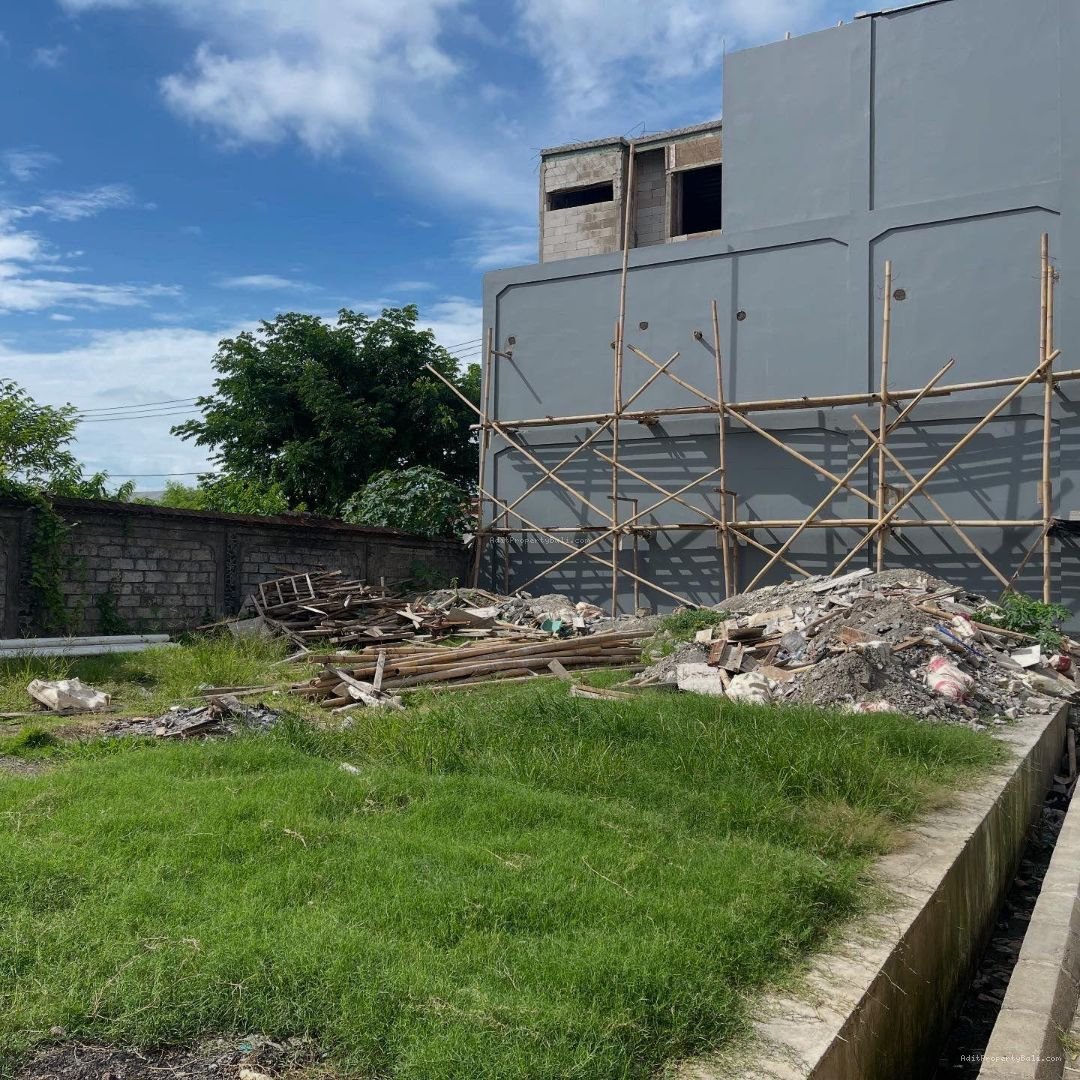 Tanah Raya Merdeka Raya Kuta Badung