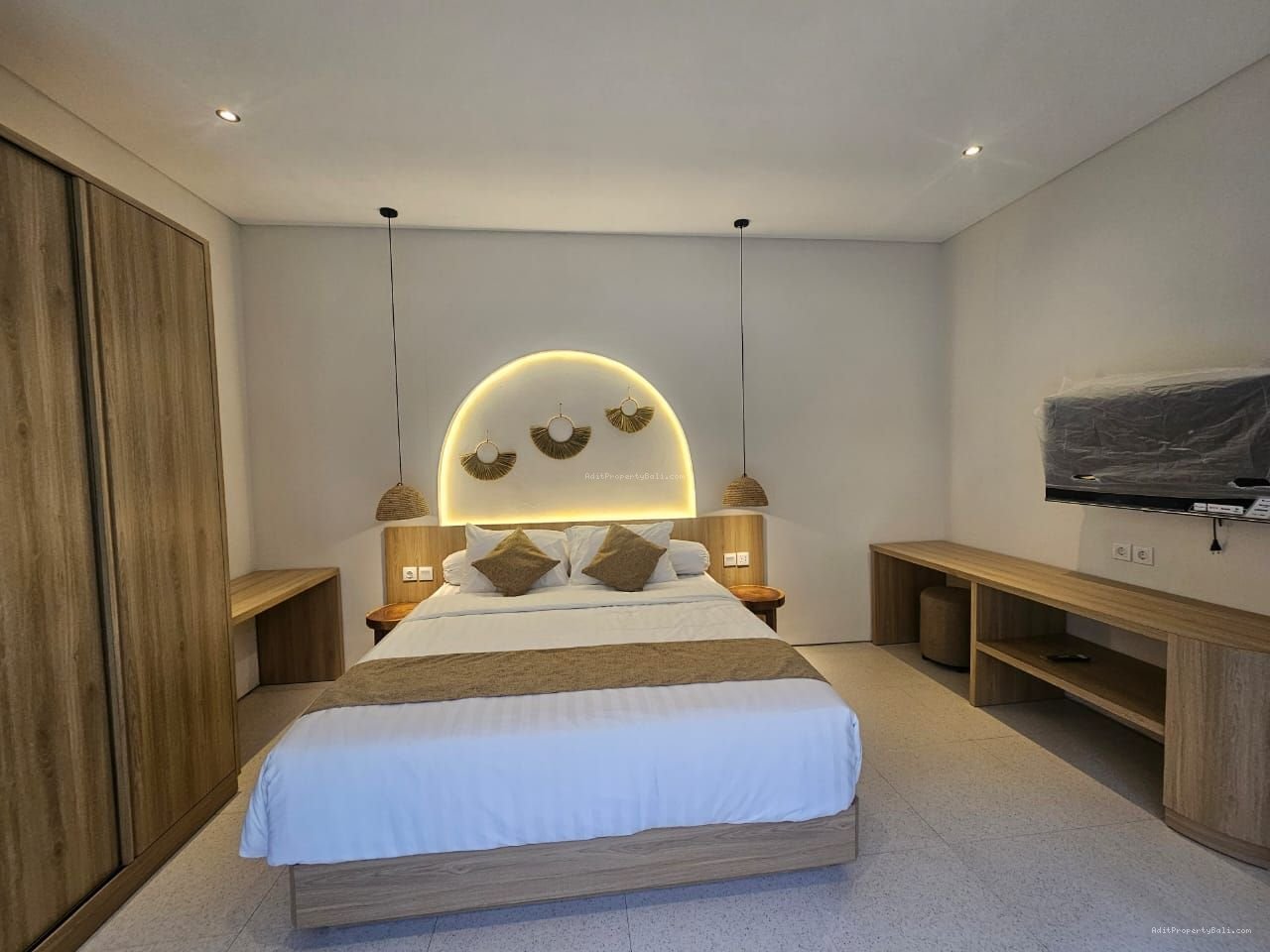 Brand New Villa Modern Mediteranian Semer Kerobokan Badung