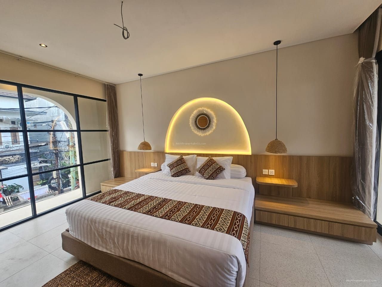 Brand New Villa Modern Mediteranian Semer Kerobokan Badung