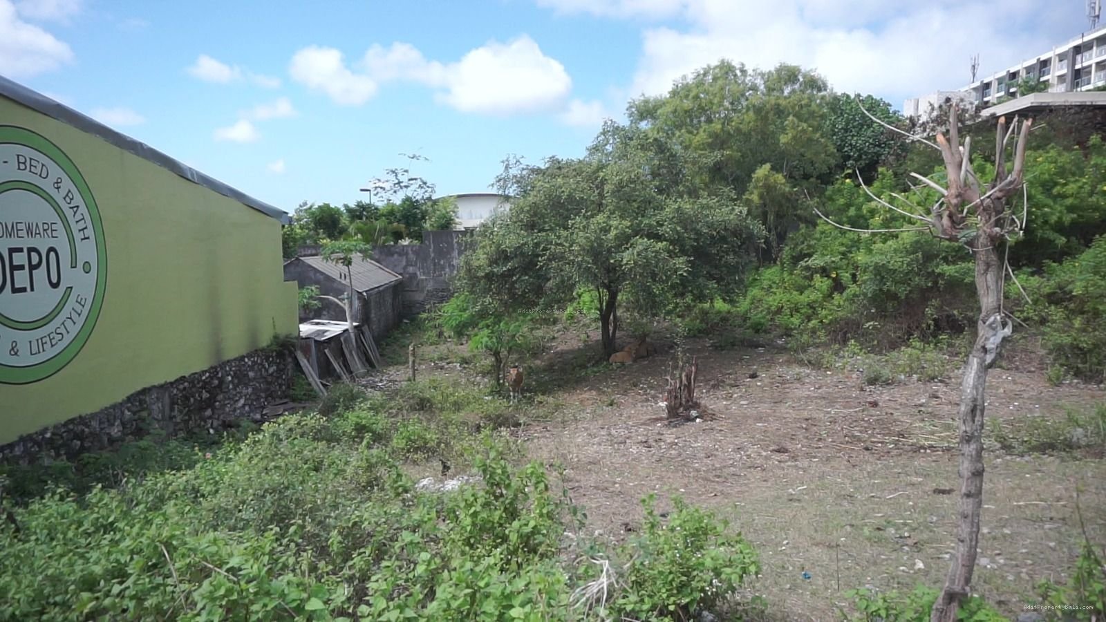 Tanah Raya Uluwatu Jimbaran Badung