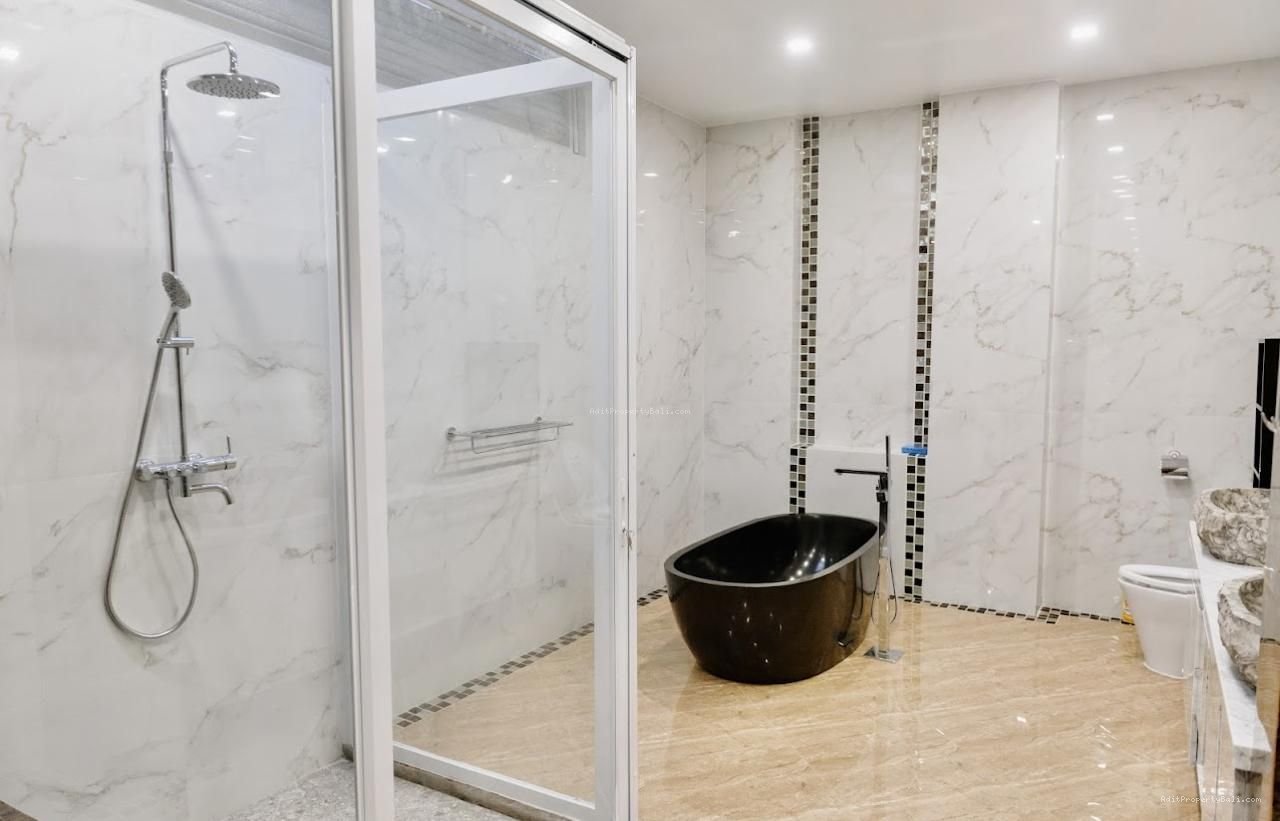 Villa Bumbak Kerobokan Badung