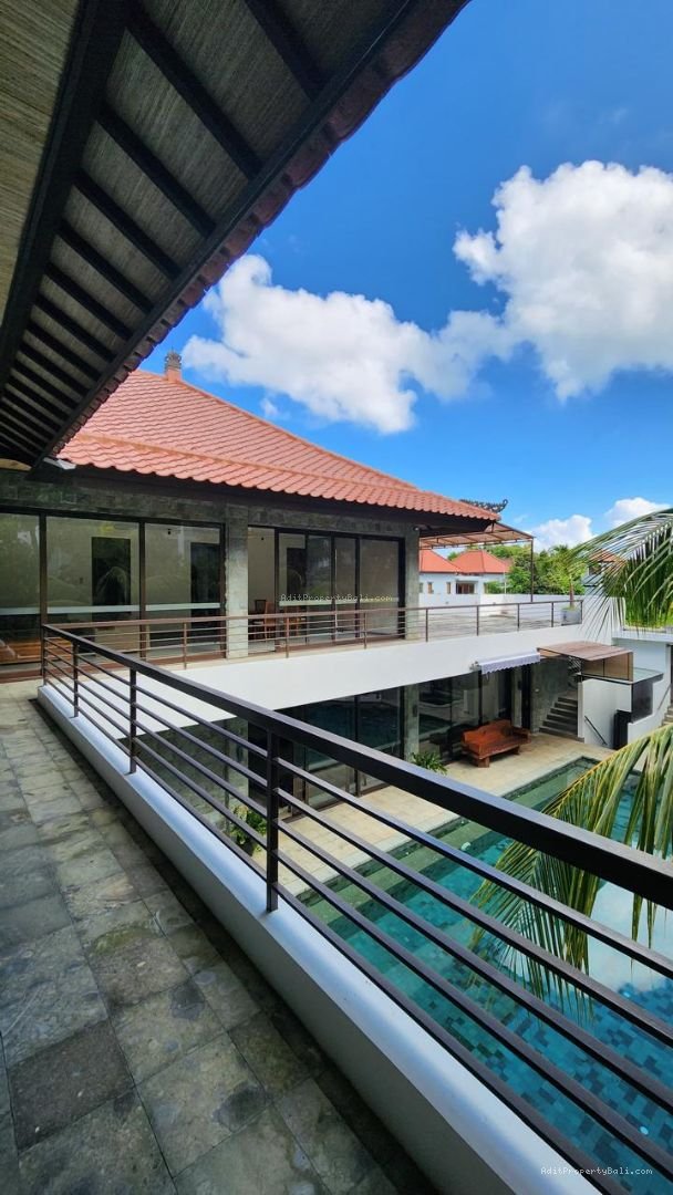 Villa Modern Balinese Style Jimbaran Badung