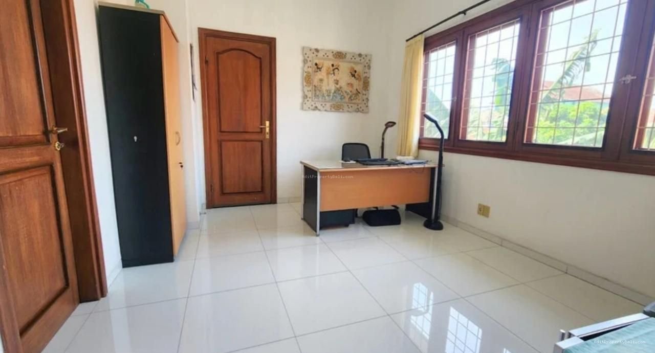 Rumah Tukad Ayung Renon Denpasar