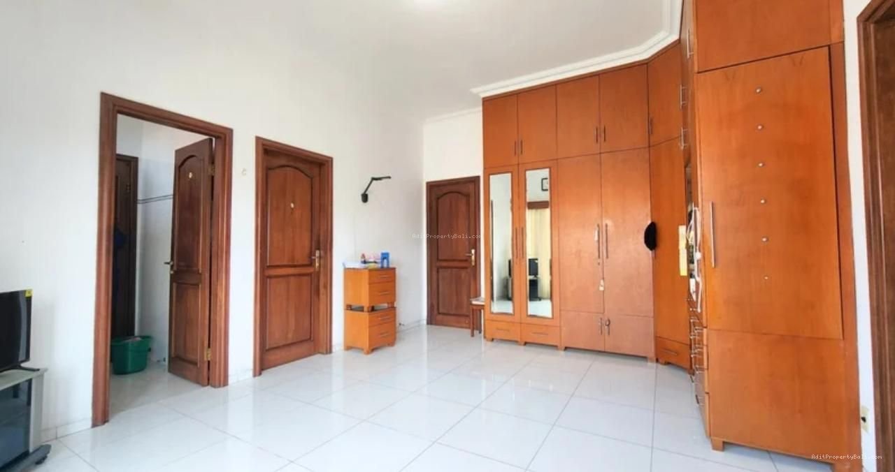 Rumah Tukad Ayung Renon Denpasar