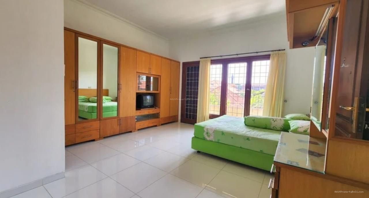 Rumah Tukad Ayung Renon Denpasar