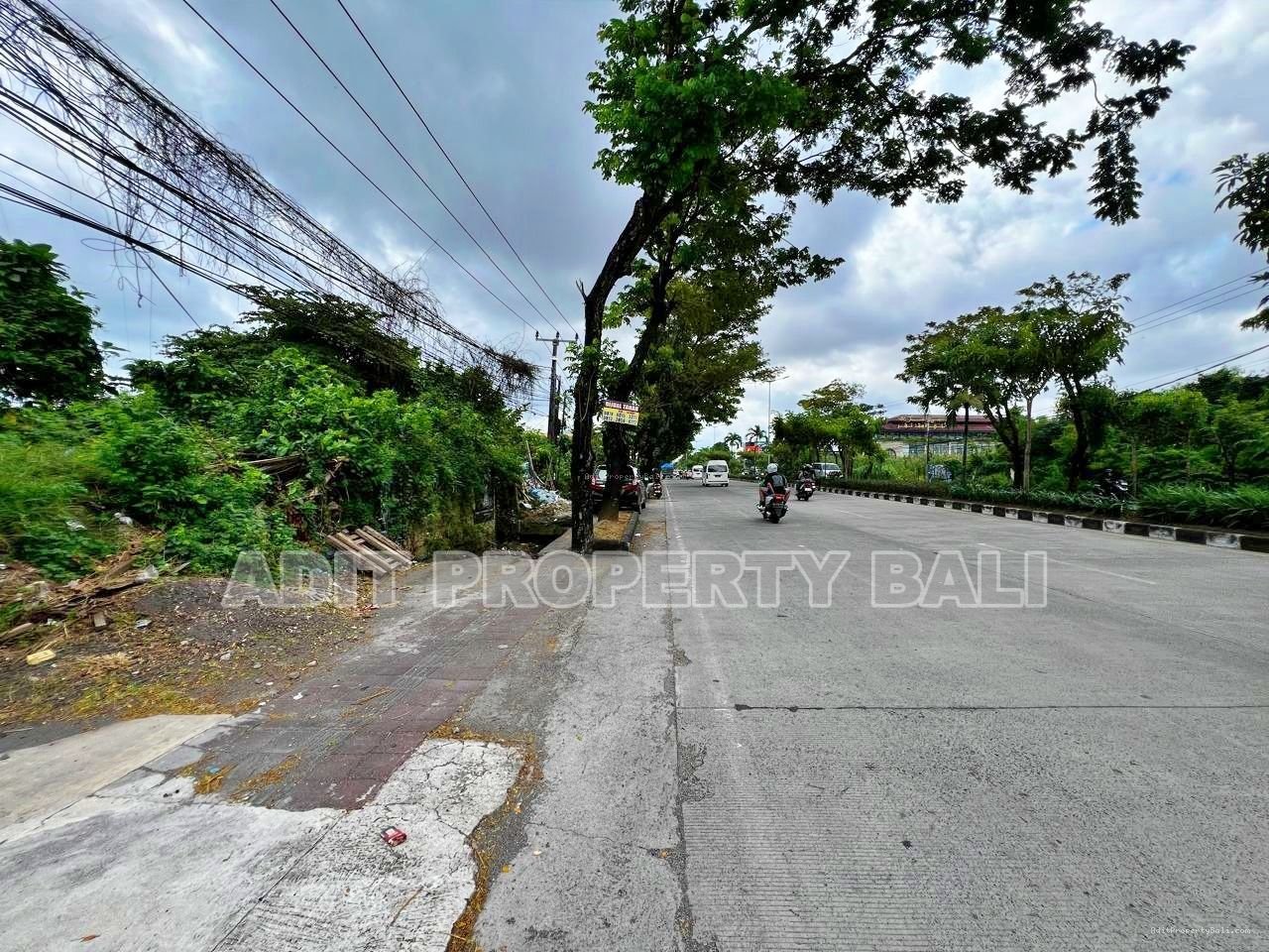 Tanah Raya Sunset road kuta bali
