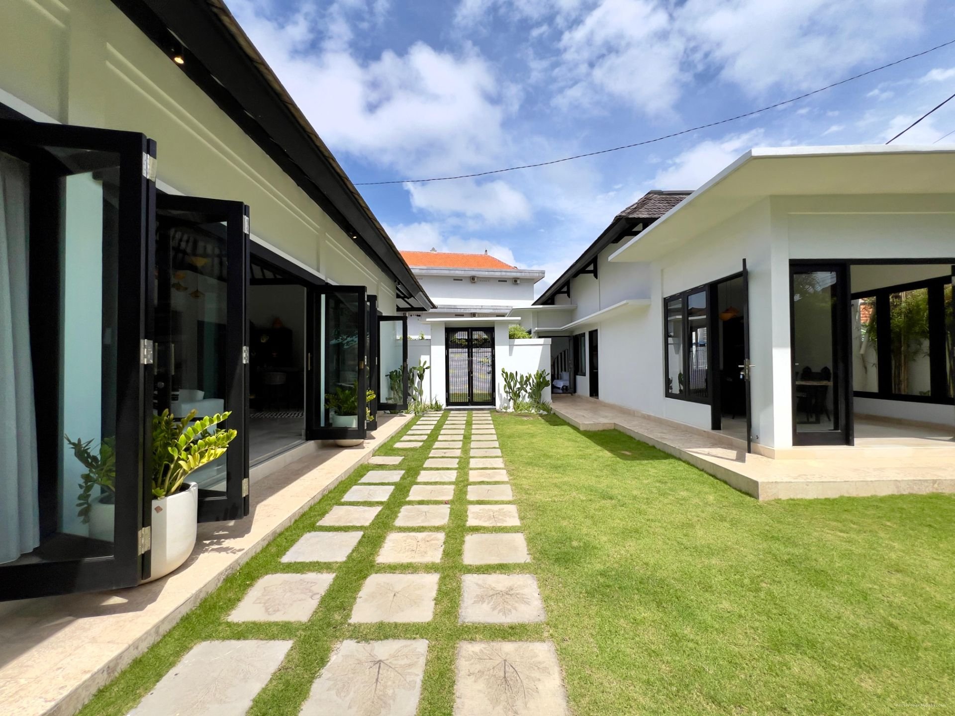 Villa Batu Bolong Canggu Badung