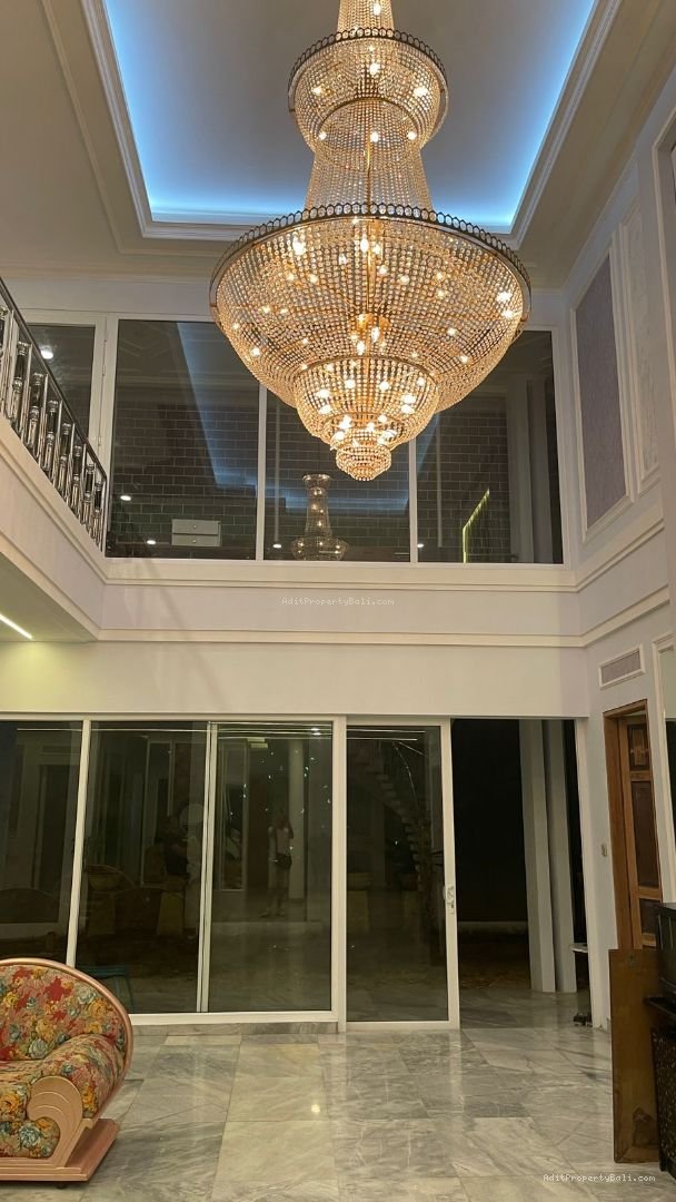 Rumah Mewah Gatot Subroto Tengah Denpasar