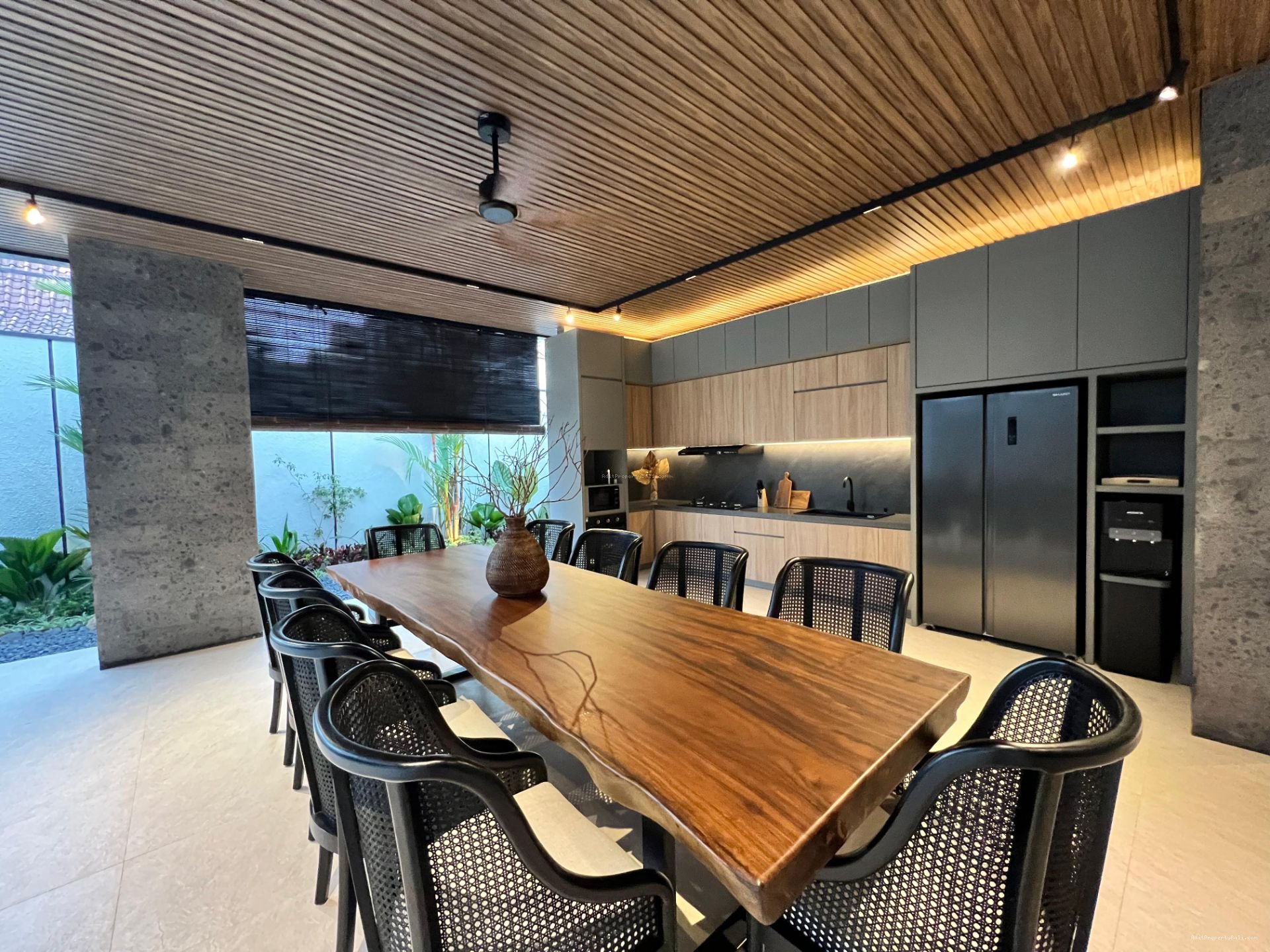 Brand New Villa Modern Tropical Berawa Canggu Badung