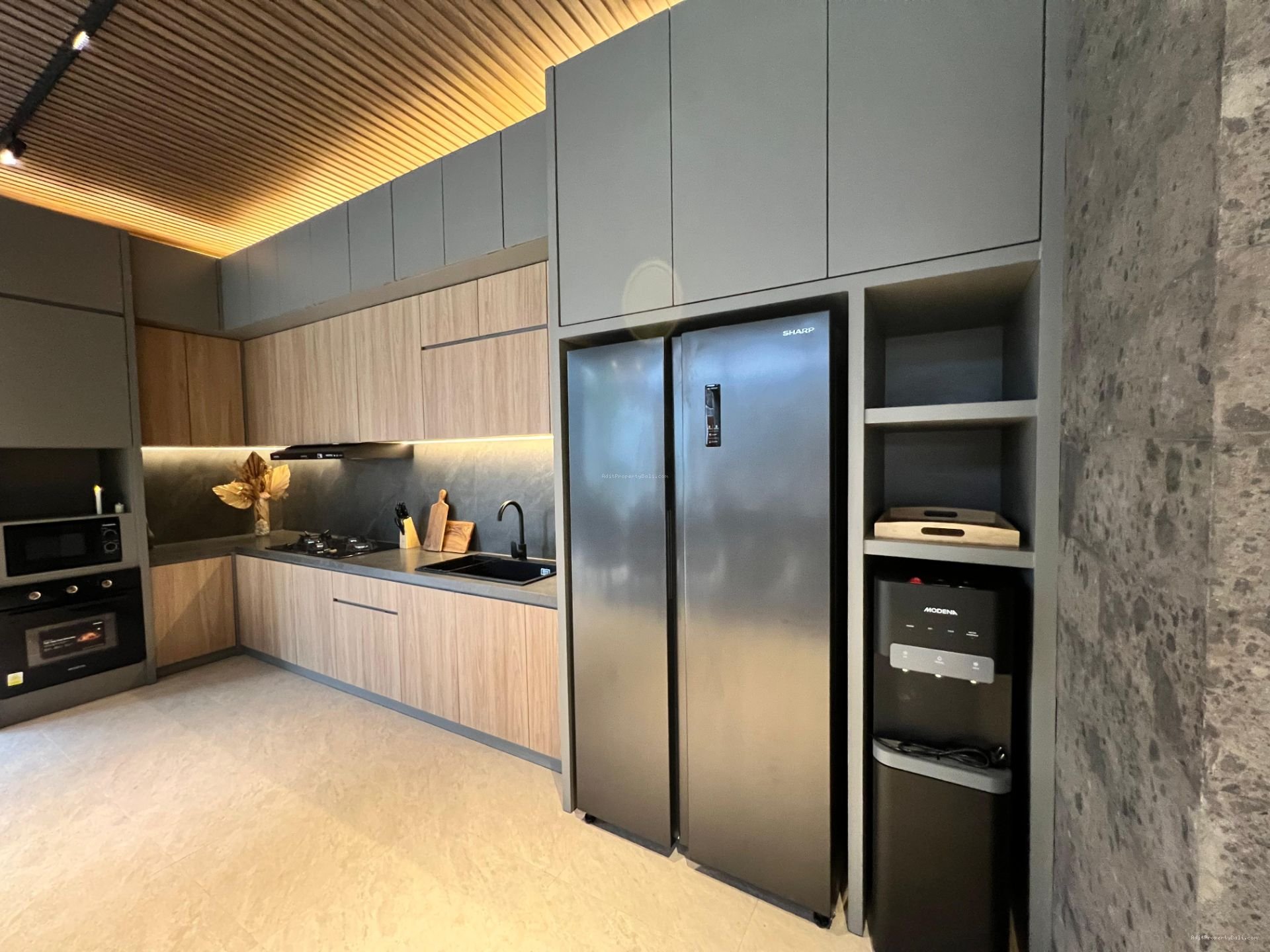 Brand New Villa Modern Tropical Berawa Canggu Badung