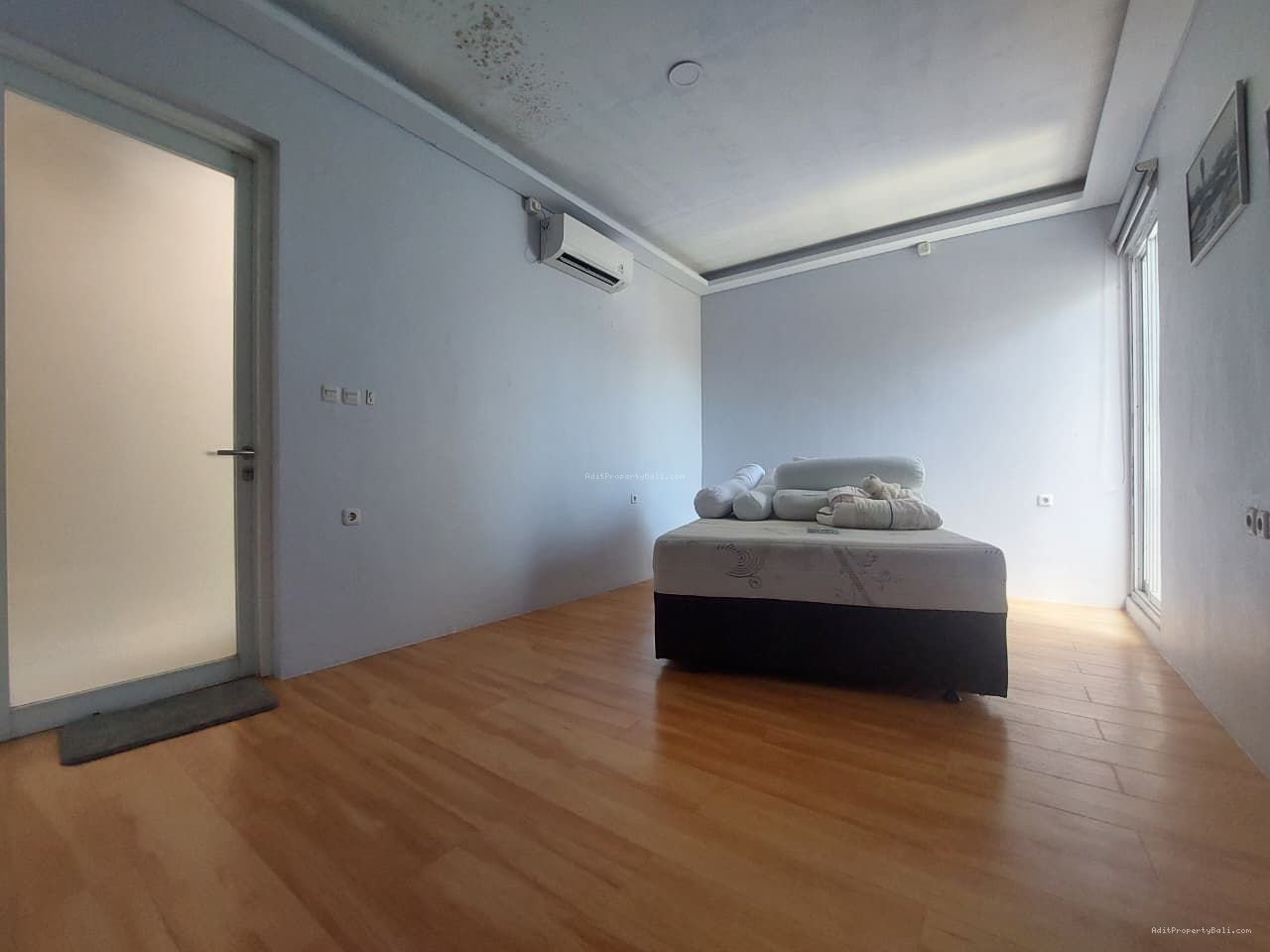 Villa Minimalis Gunung Salak Kerobokan Badung