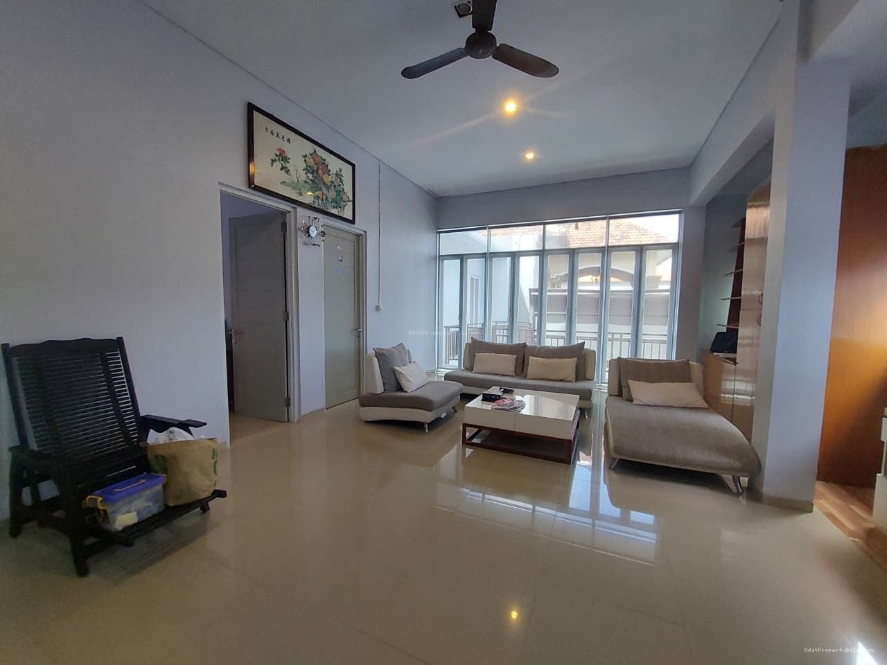 Villa Minimalis Gunung Salak Kerobokan Badung