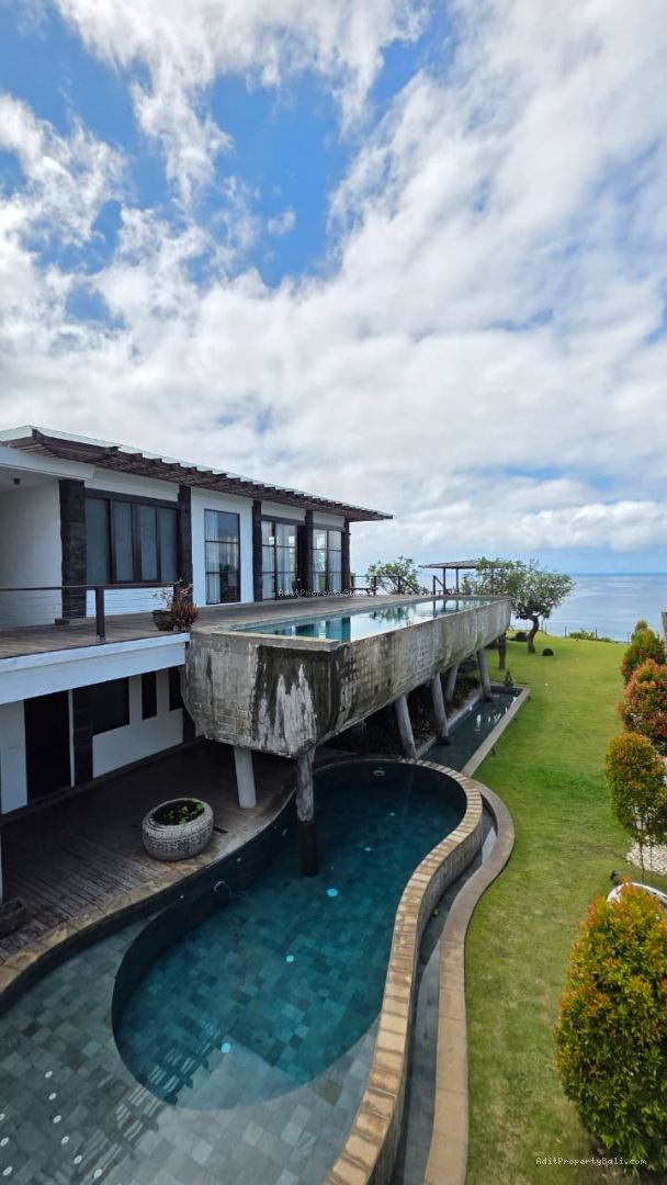 Villa Cliff Edge Ocean View Pandawa Badung