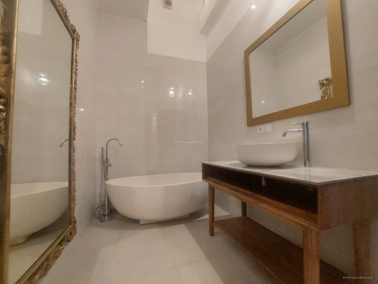 Villa Luxury Bumbak Umalas Kerobokan Badung