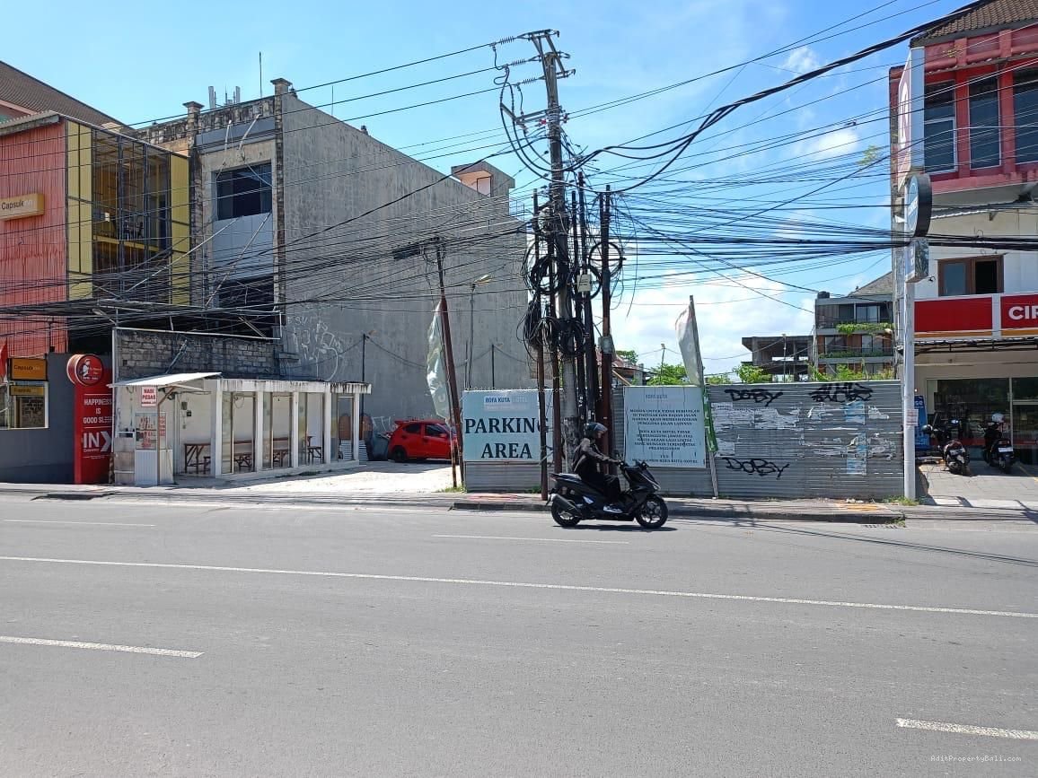 Tanah raya nakula legian Badung