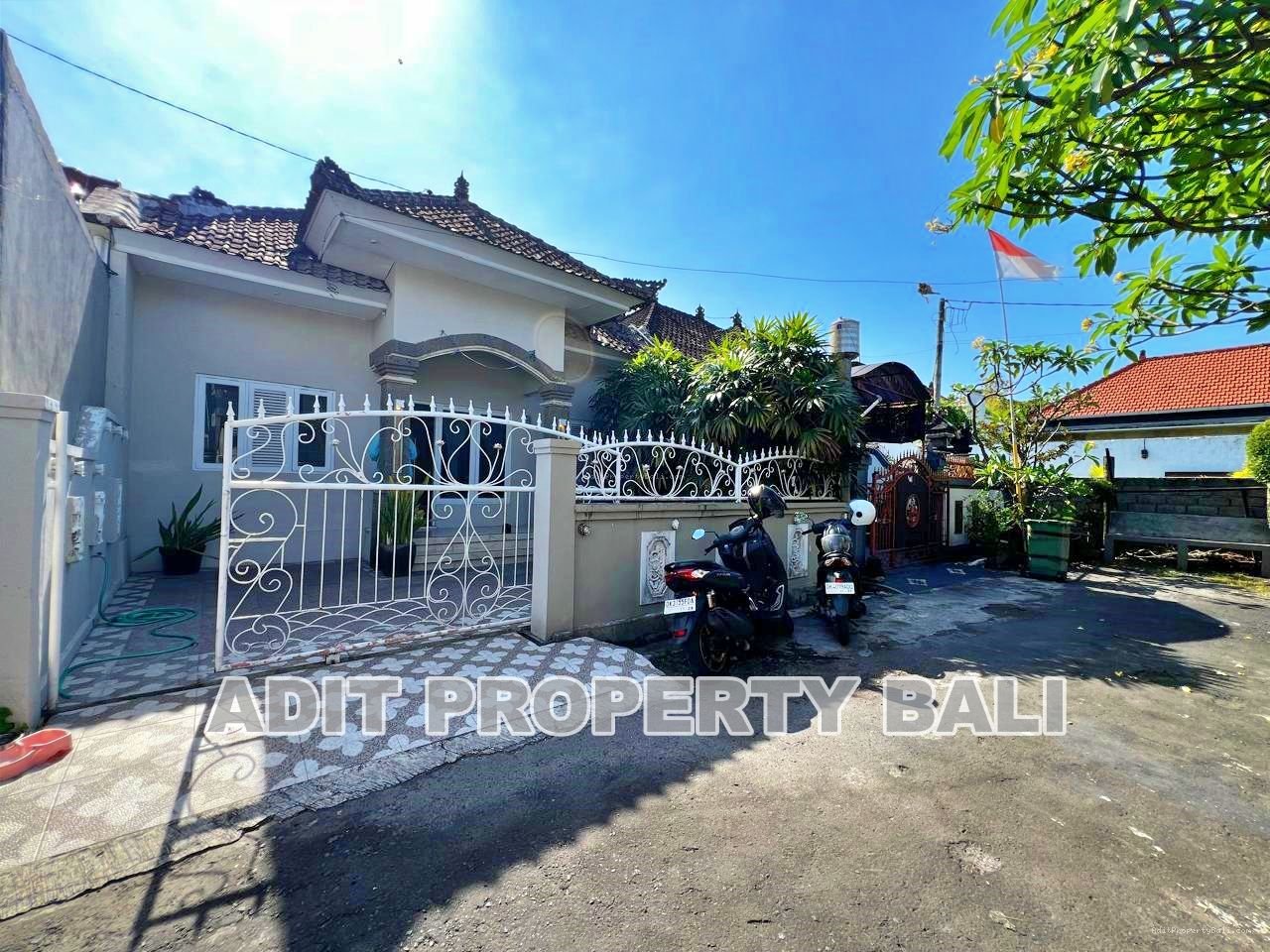 Rumah Taman Sari Kerobokan Badung