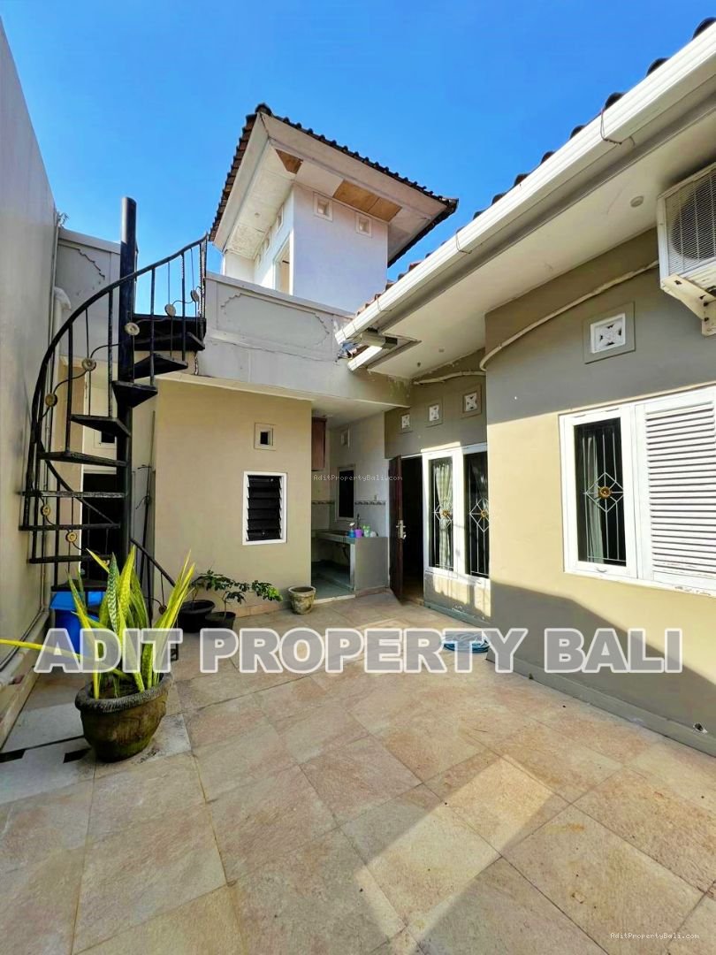 Rumah Taman Sari Kerobokan Badung