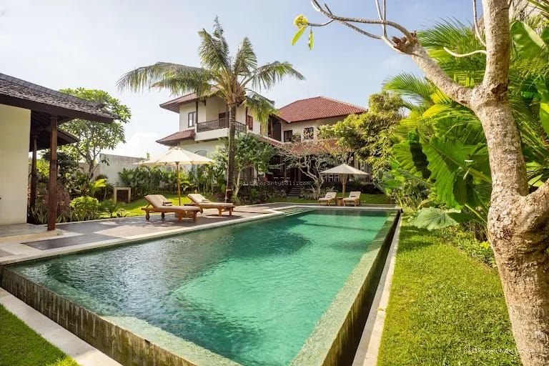 Villa Luxury Tropical Style Berawa Canggu Badung