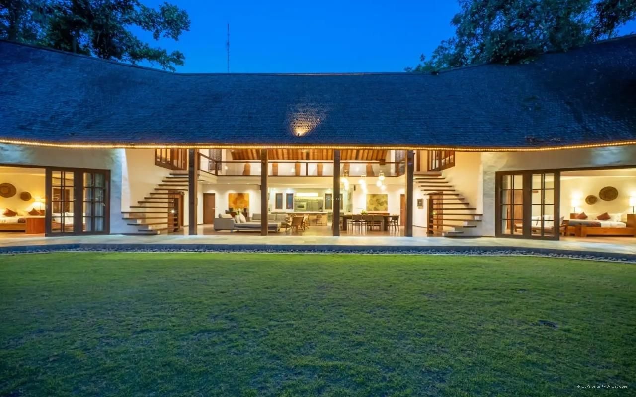 Villa raya canggu bali