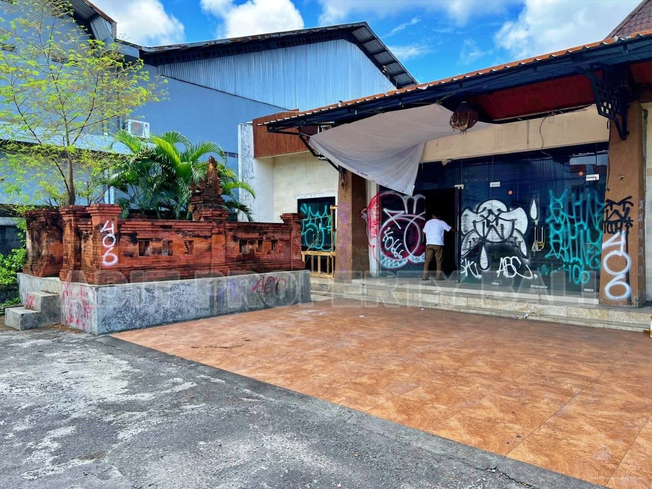 Tanah strategis sunset road kuta bali