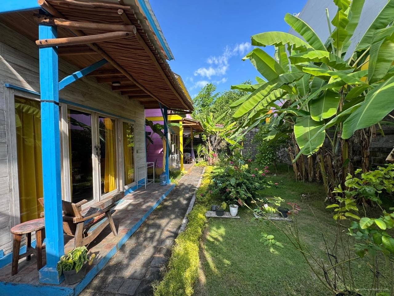 Tanah langka pantai mertasari sanur