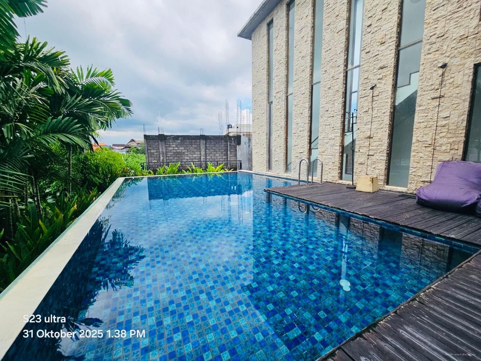 Villa tropical raya canggu badung bali