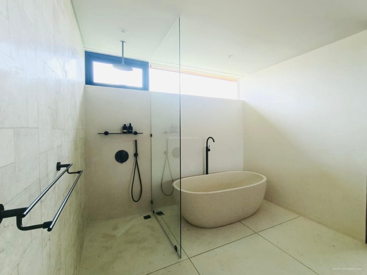 Villa modern tropical tumbak bayuh mengwi