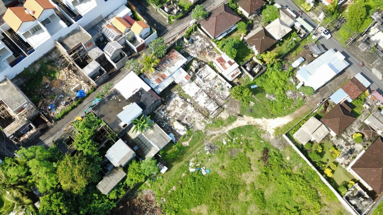 Tanah goa gong jimbaran