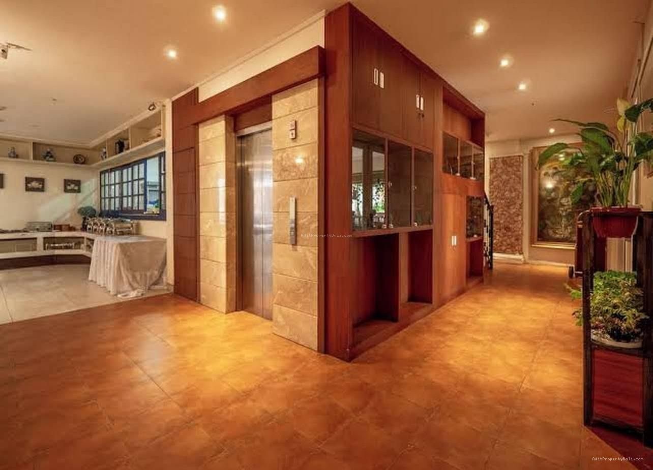 Hotel blambangan kuta bali