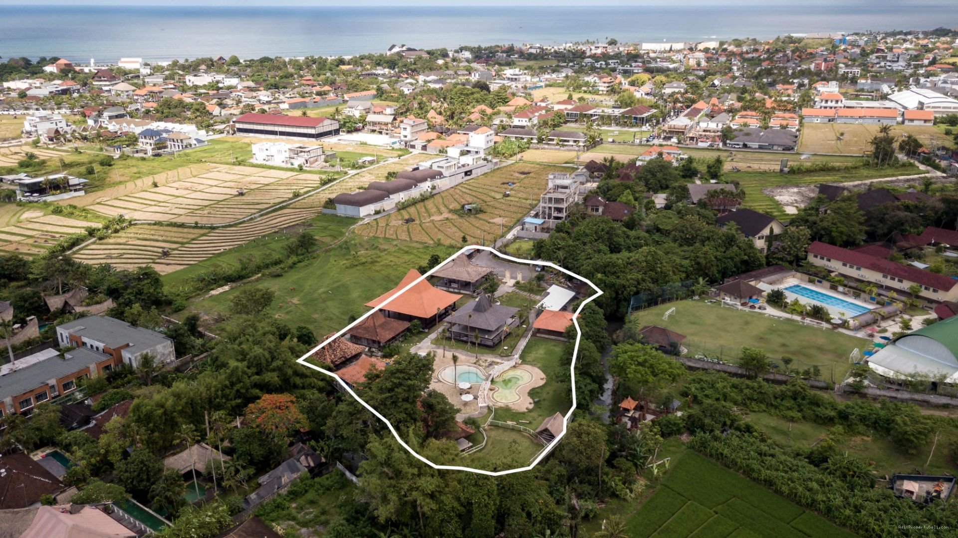 Tanah + Bangunan berawa canggu bali