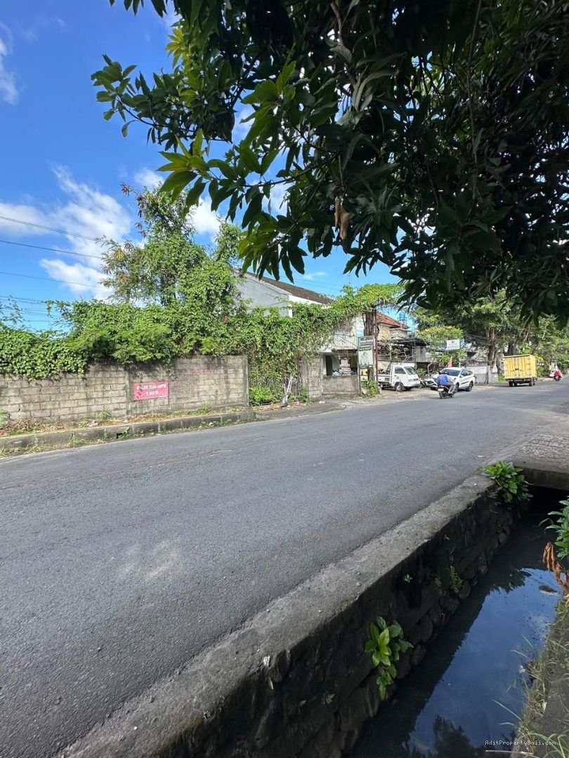 Tanah Utama Keboiwa Selatan Padangsambian Denpasar
