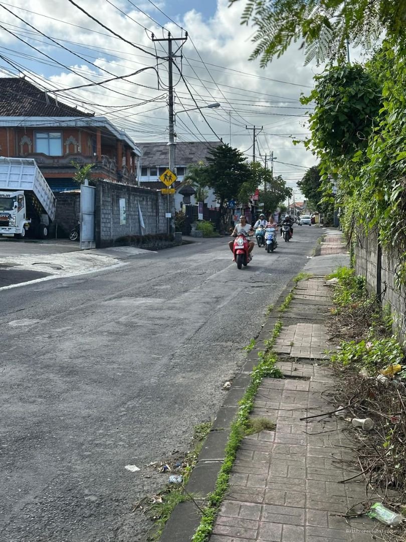 Tanah Utama Keboiwa Selatan Padangsambian Denpasar