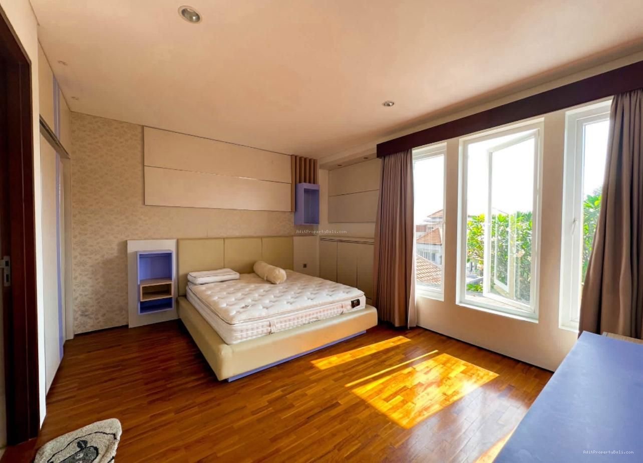 Rumah turun harga gatot subroto denpasar barat