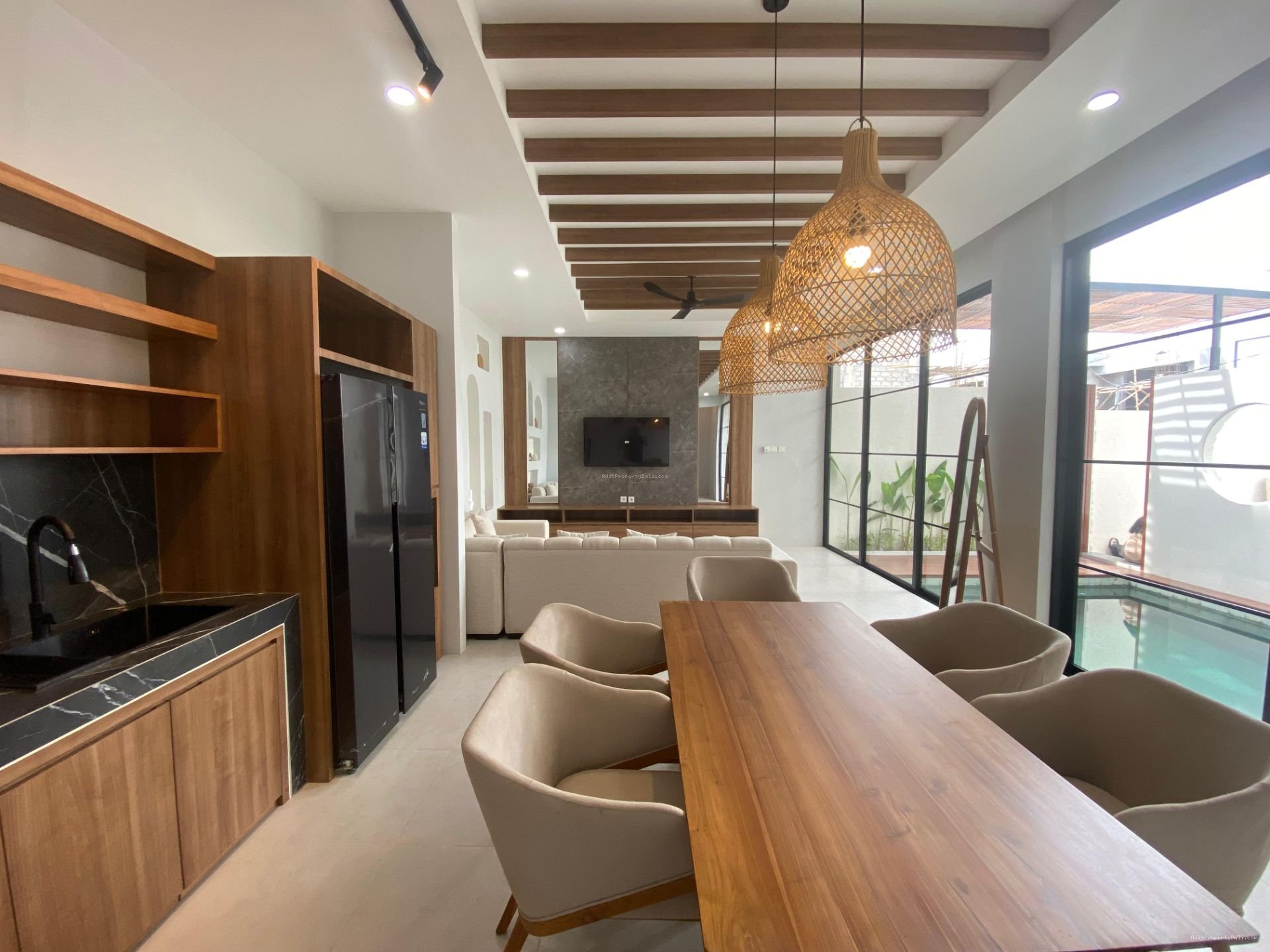 Villa mediteranian tumbak bayuh mengwi badung