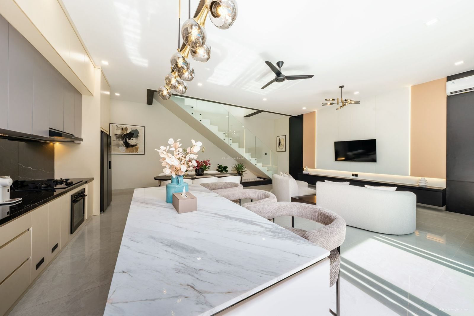 Villa Mewah Modern Minimalis Berawa Canggu Bali