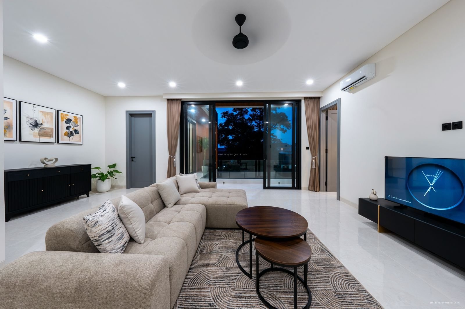 Villa Mewah Modern Minimalis Berawa Canggu Bali