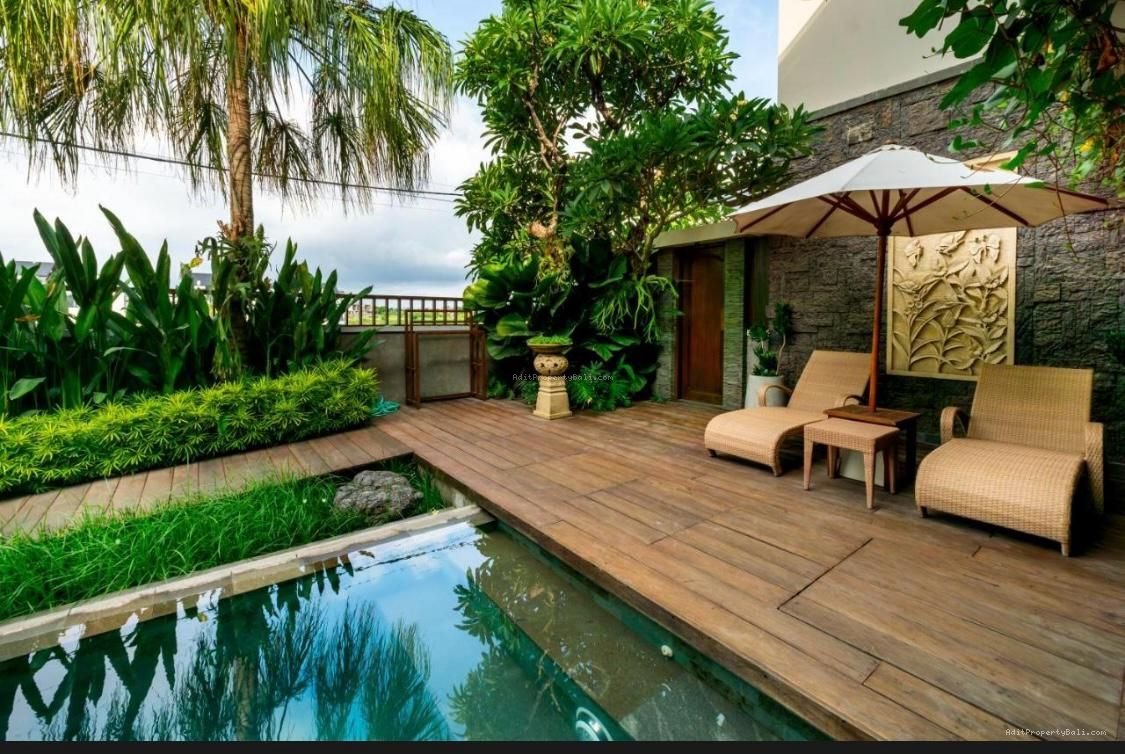 Villa pantai batubolong canggu