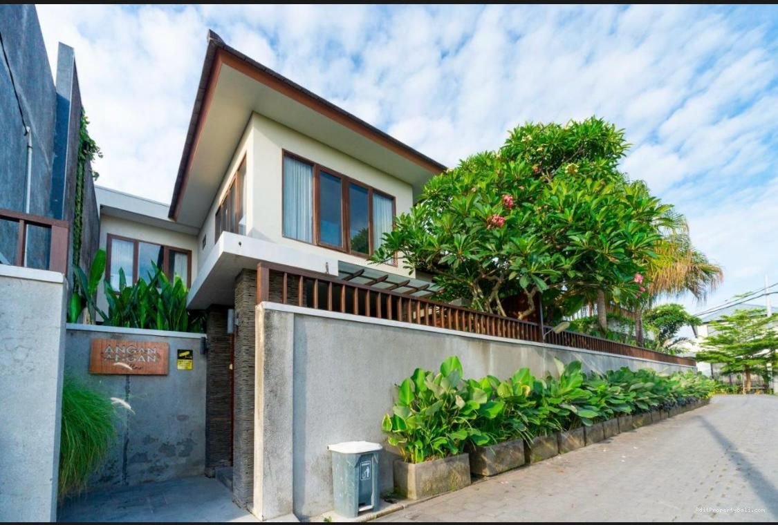 Villa pantai batubolong canggu