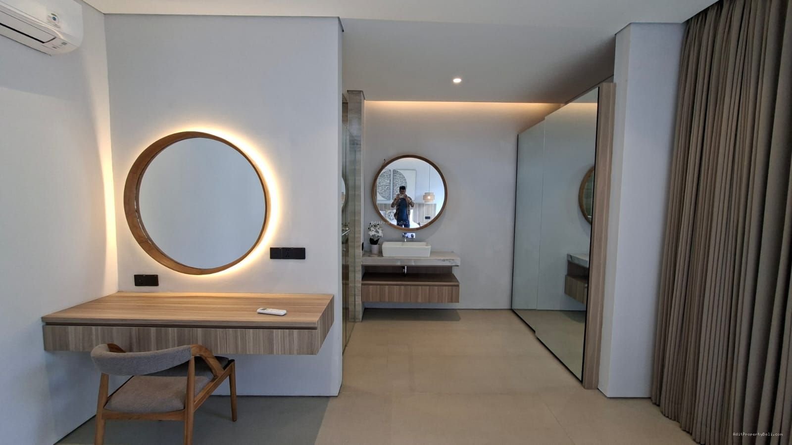 Villa baru Bale mansion kuta bali