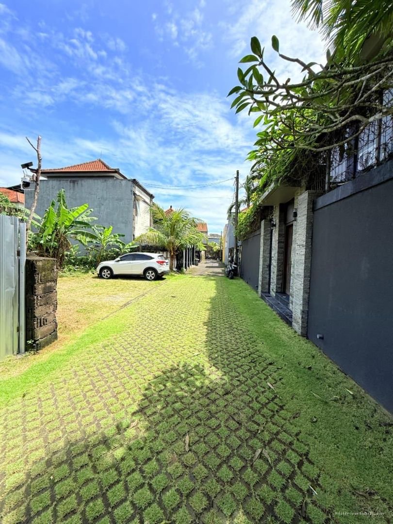 Tanah Uluwatu Jimbaran Badung Bali