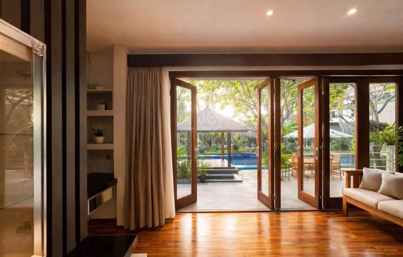 Rumah modern kebo iwa gatot subroto bali