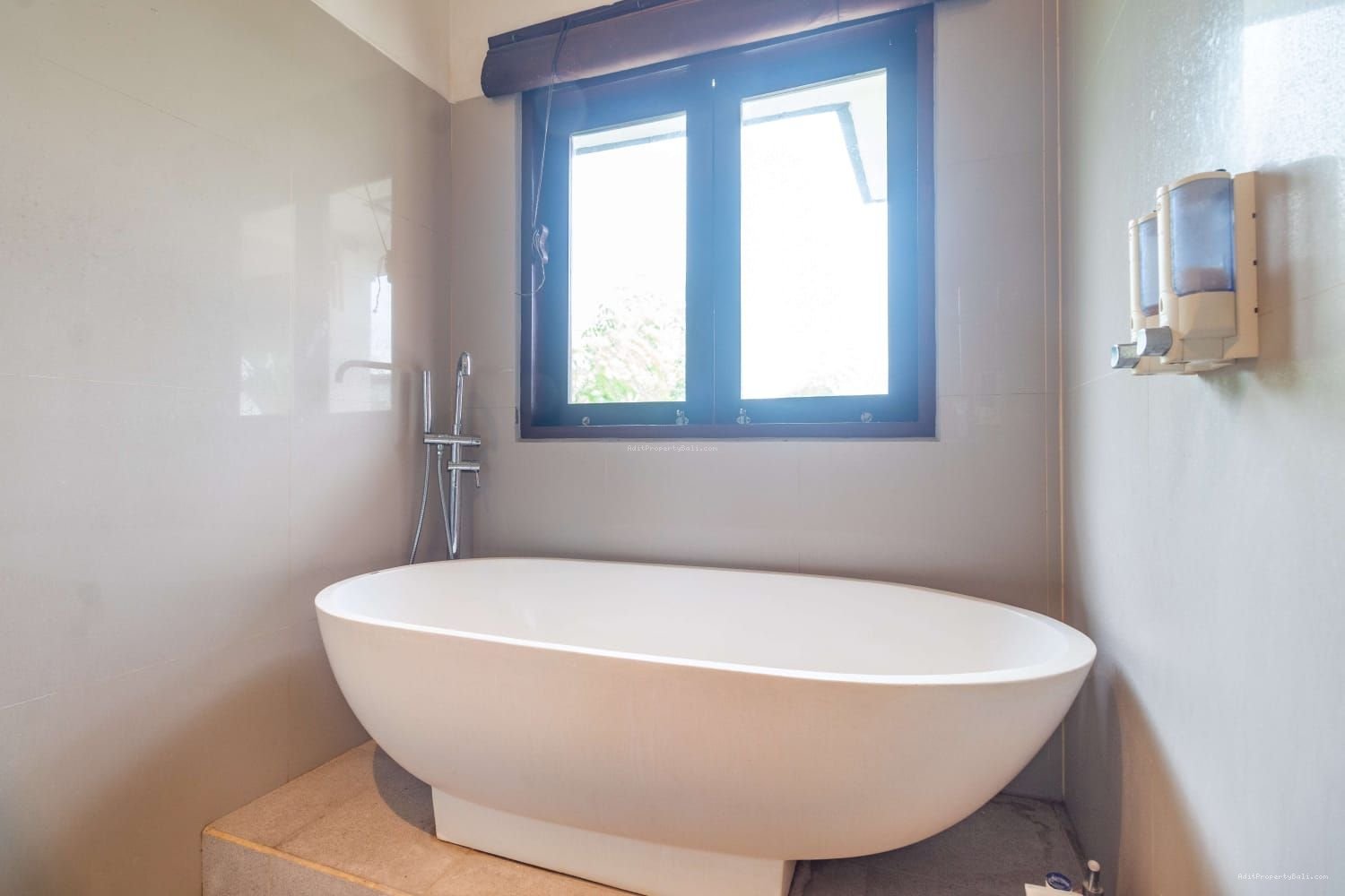 Villa Tumbak Bayuh Pererenan Badung Bali