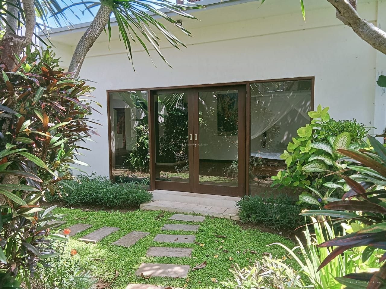 Villa Strategis Pererenan Canggu Badung Bali