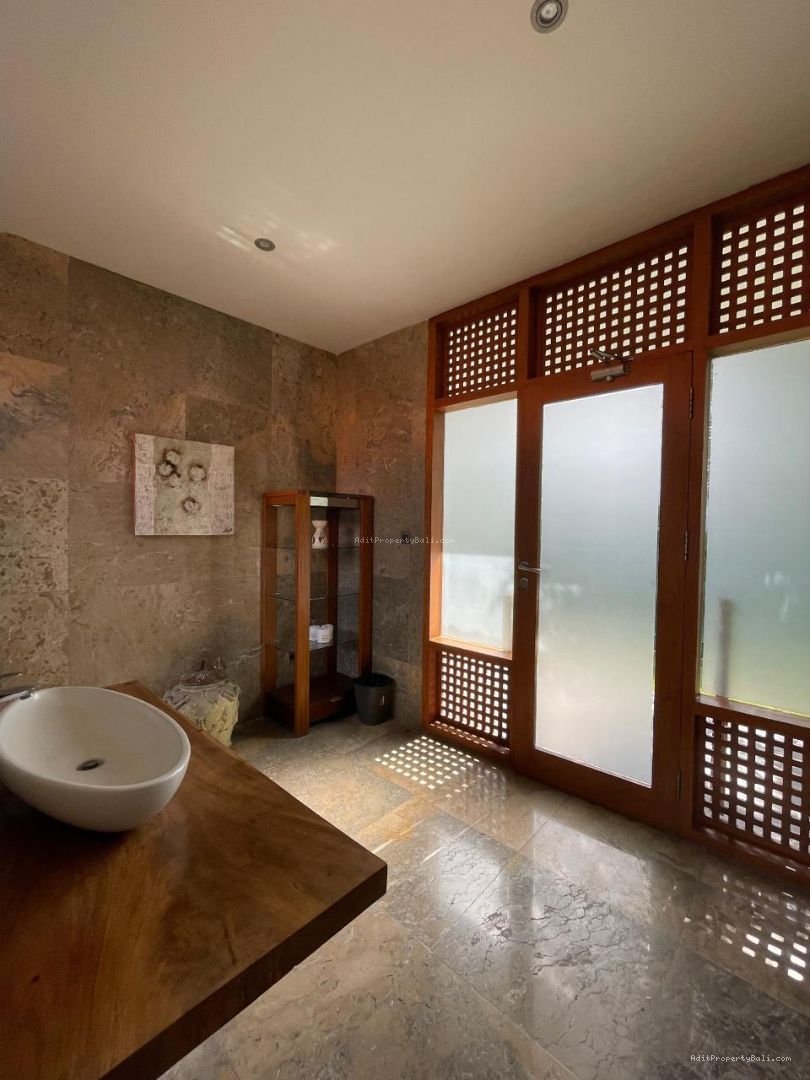 Villa Griya Mas Tumbak Bayuh Canggu Badung