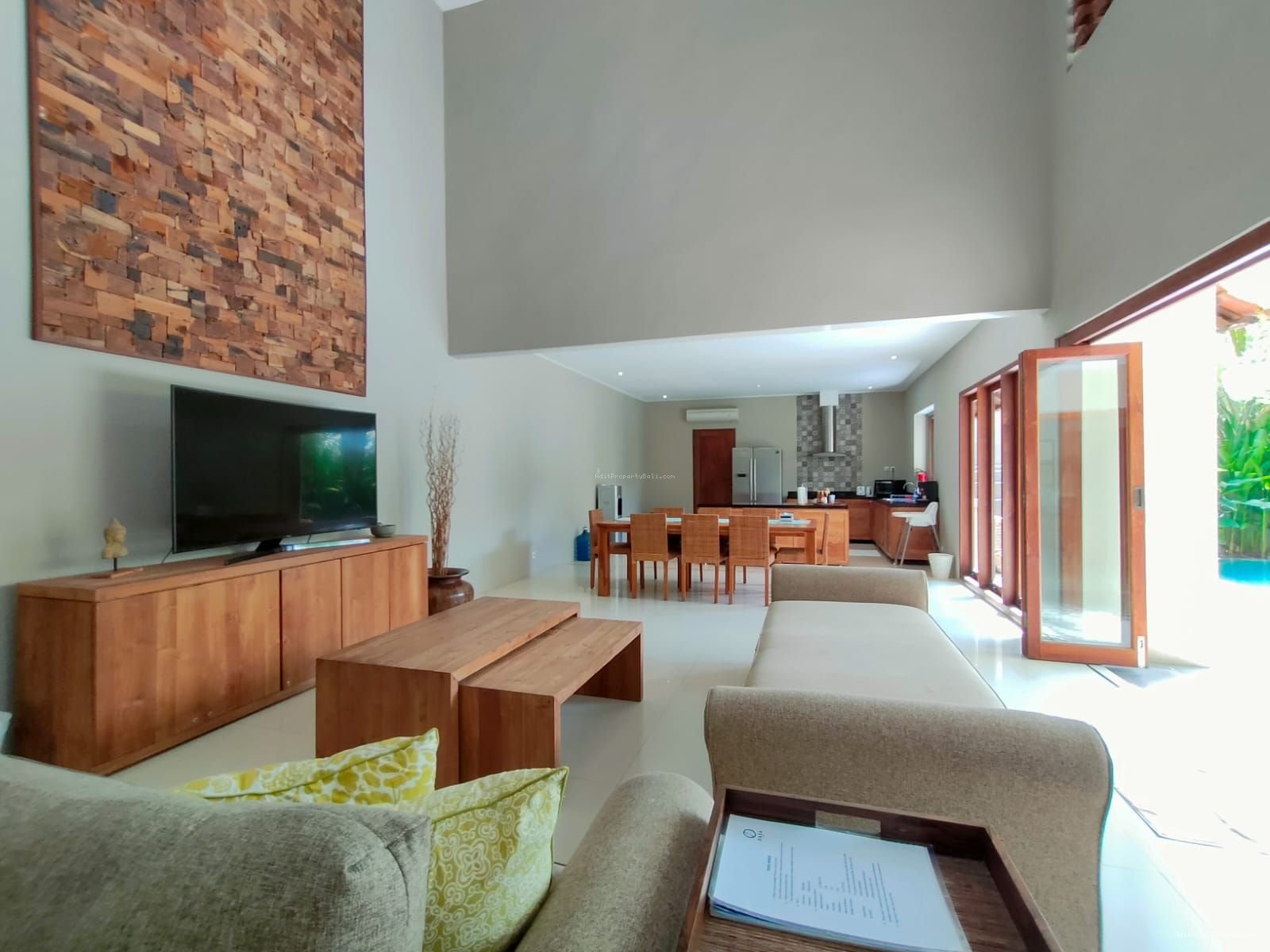 Villa Pantai Petitenget Seminyak Kuta Utara Badung