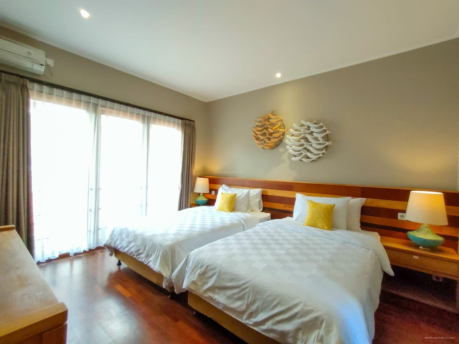 Villa Pantai Petitenget Seminyak Kuta Utara Badung